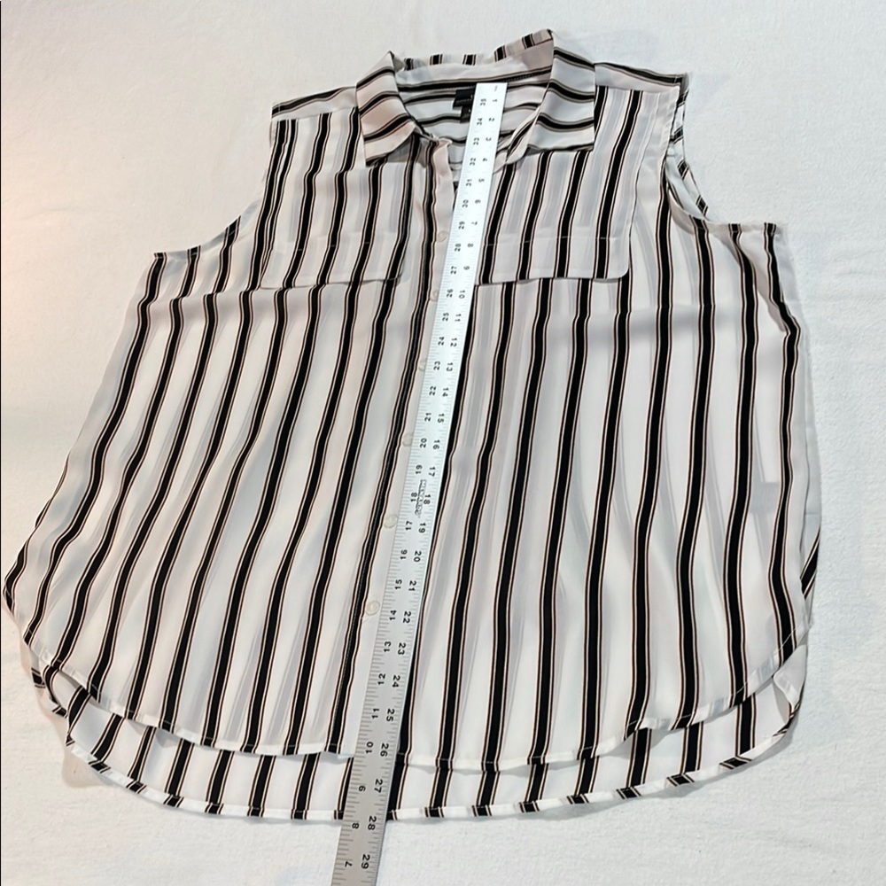 Worthington Sleeveless Button-Down Shirt Pockets Striped Black & White Large - Picture 11 of 14